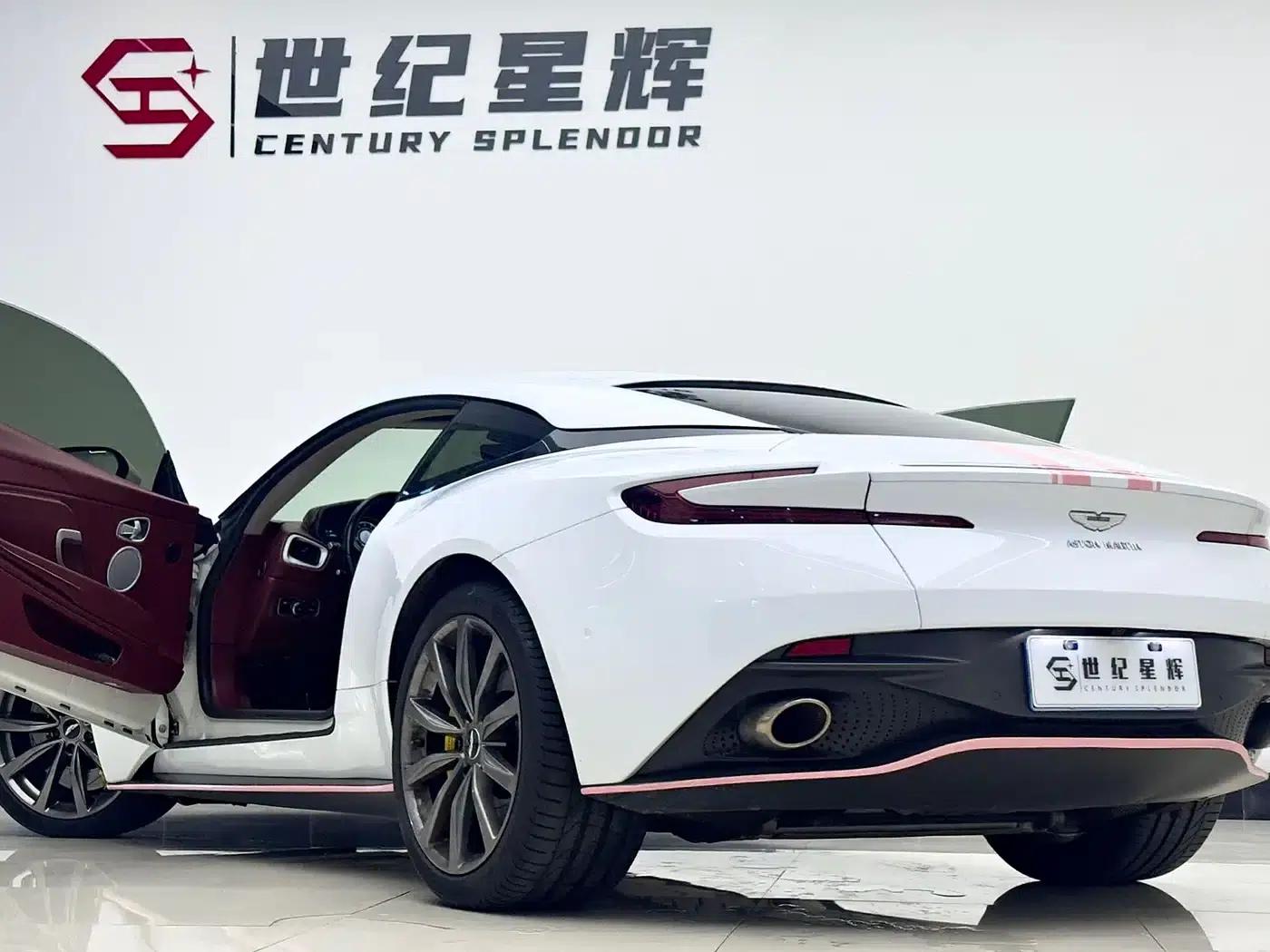 Aston Martin DB11 2019 4.0T V8 Coupe — миниатюра 8