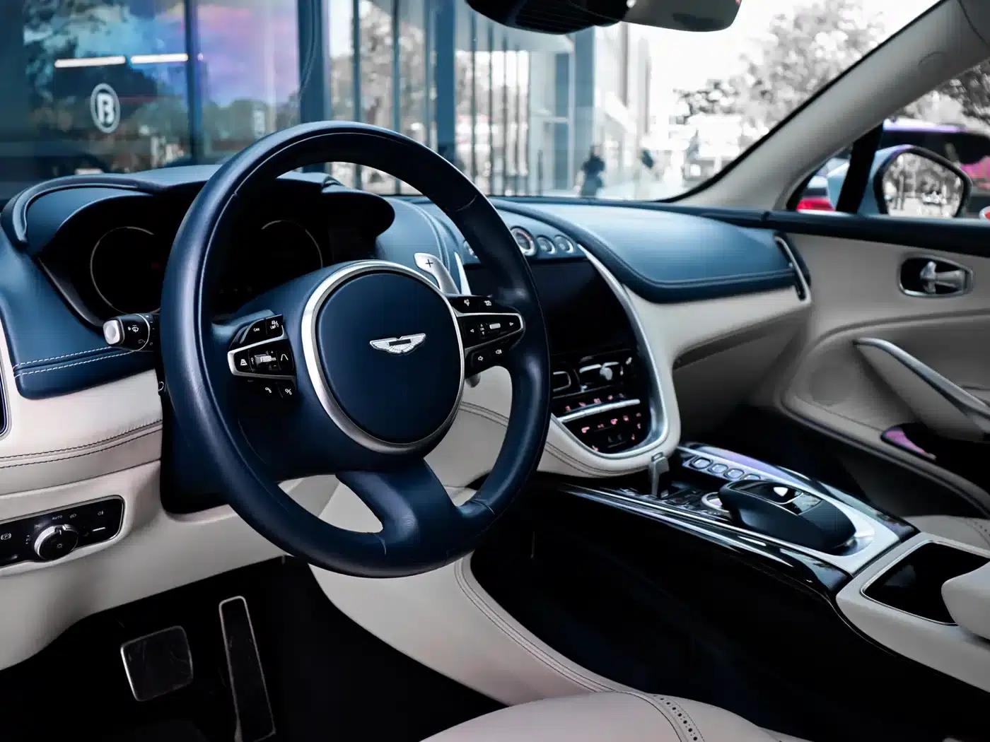 Aston Martin DBX 2022 3.0T STRAIGHT-SIX — миниатюра 9