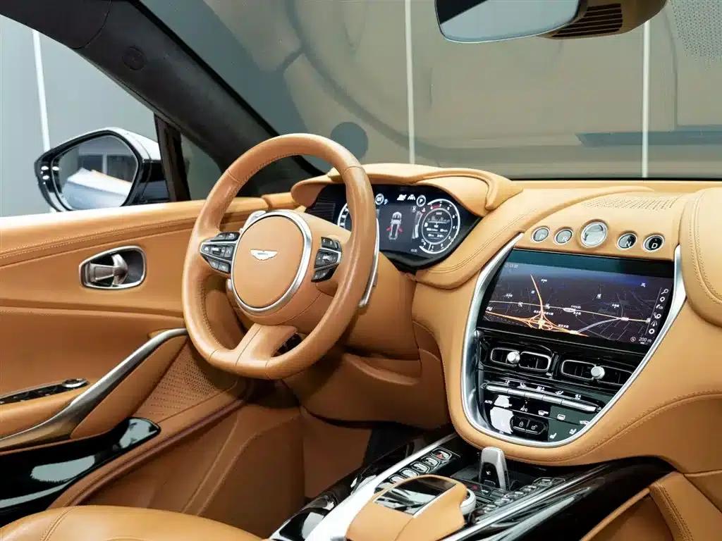 2024 Aston Martin DBX 4.0T V8 — миниатюра 14