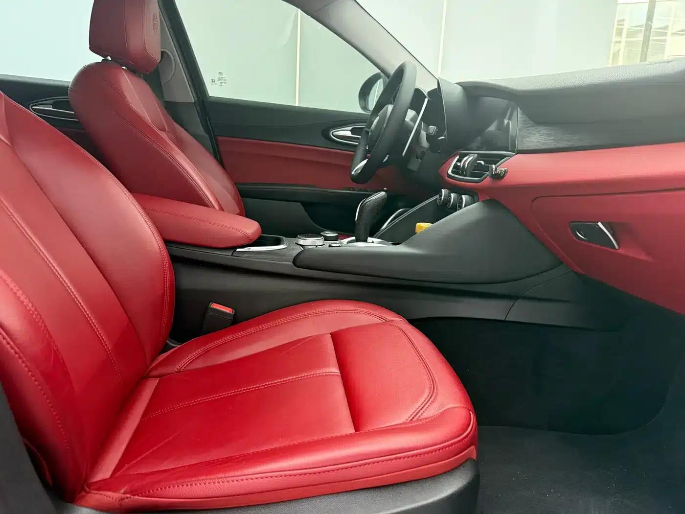 Giulia Juliet 2020 2.0T 280HP Luxury Edition — миниатюра 11