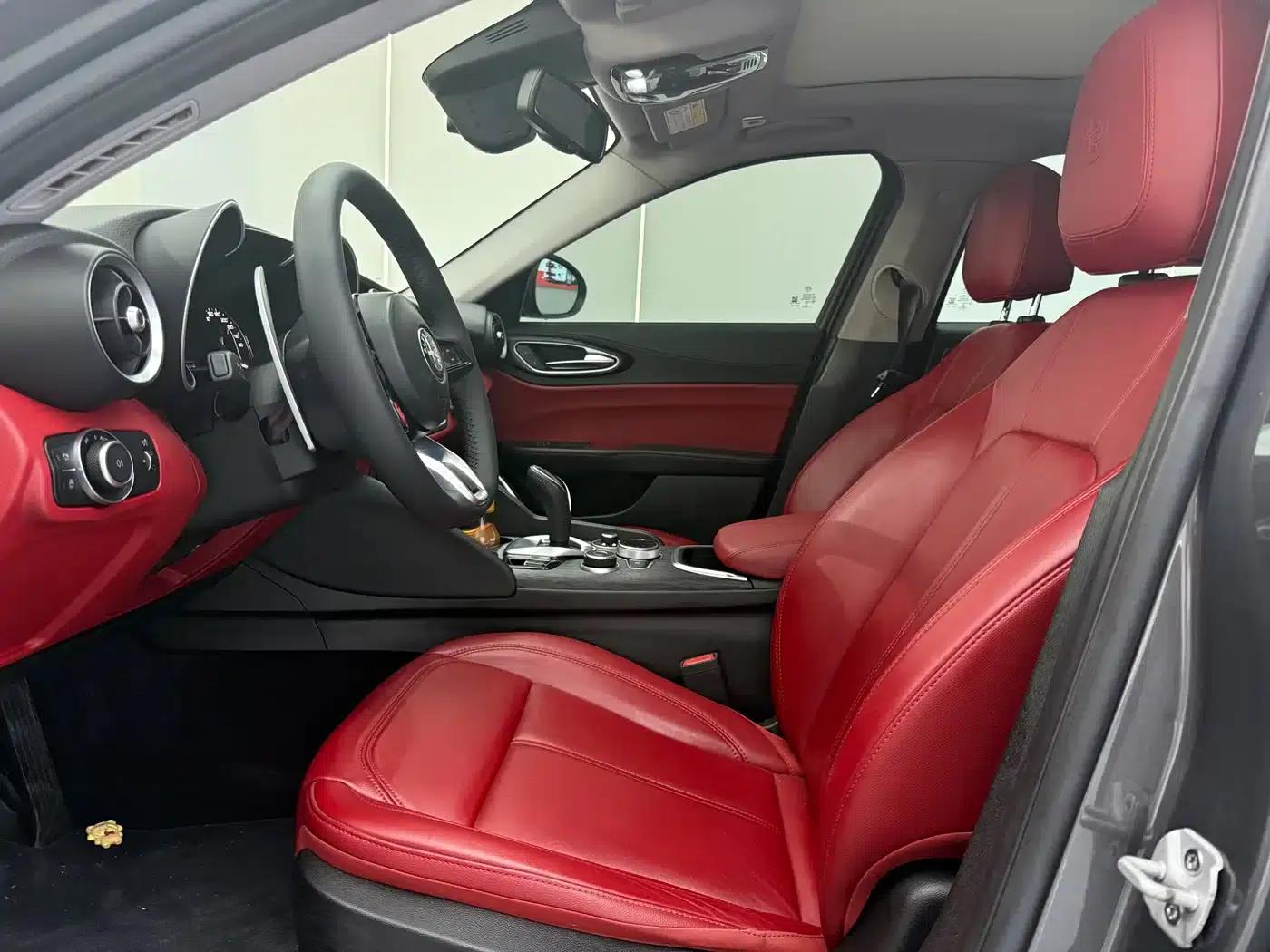 Giulia Juliet 2020 2.0T 280HP Luxury Edition — миниатюра 4