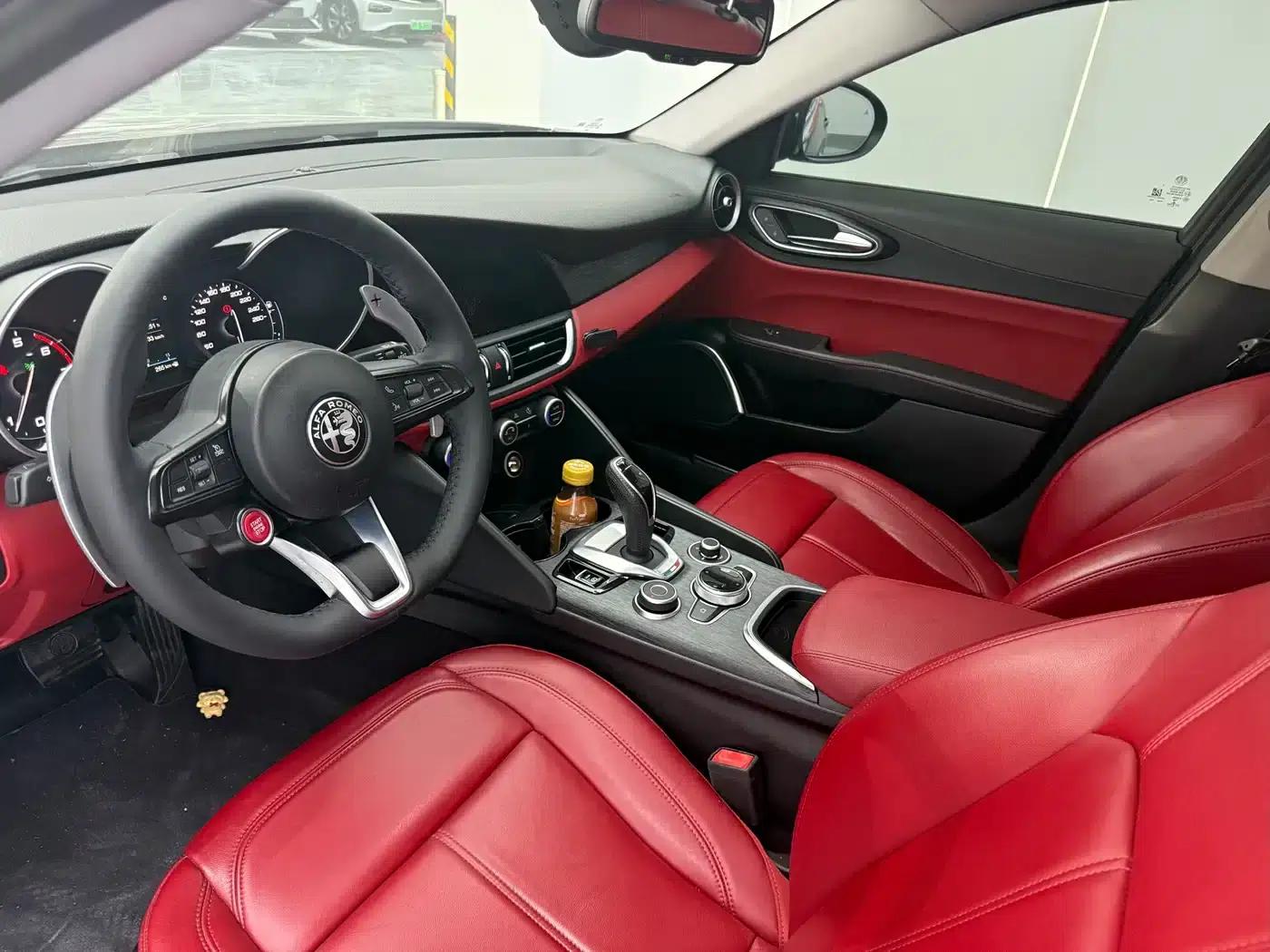 Giulia Juliet 2020 2.0T 280HP Luxury Edition — миниатюра 5