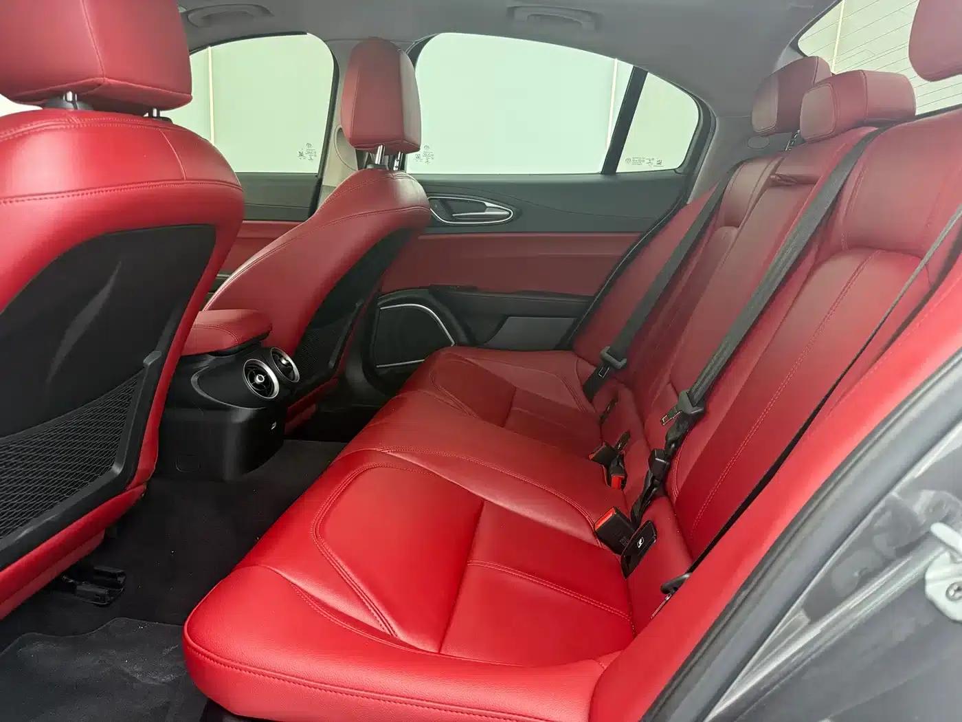 Giulia Juliet 2020 2.0T 280HP Luxury Edition — миниатюра 6