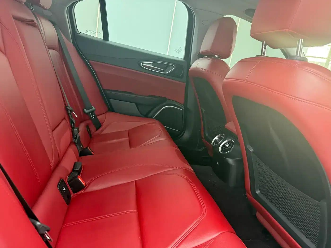 Giulia Juliet 2020 2.0T 280HP Luxury Edition — миниатюра 9