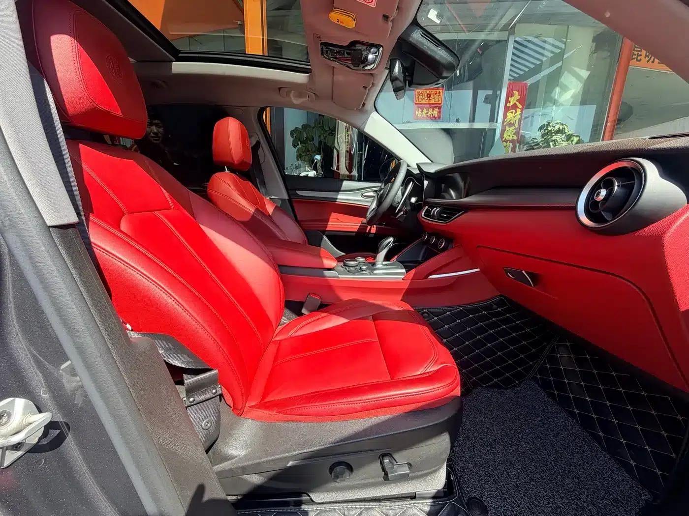 2020 Stelvio 2.0T 280HP Luxury Edition — миниатюра 17