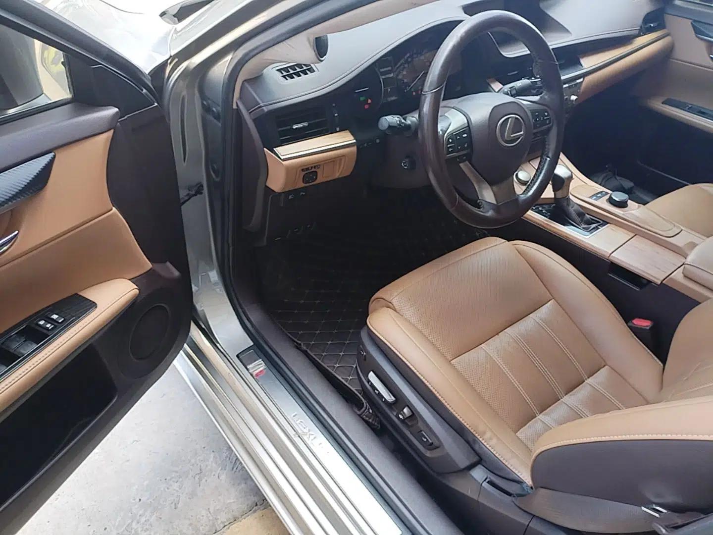 Lexus ES 2015 300h Comfort Edition — миниатюра 18