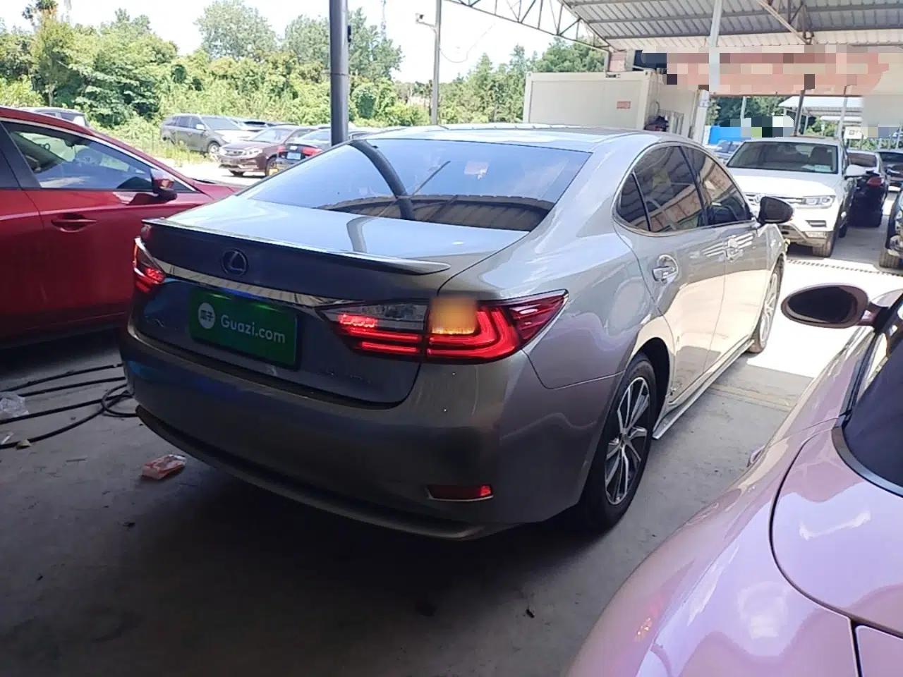 Lexus ES 2015 300h Comfort Edition — миниатюра 6