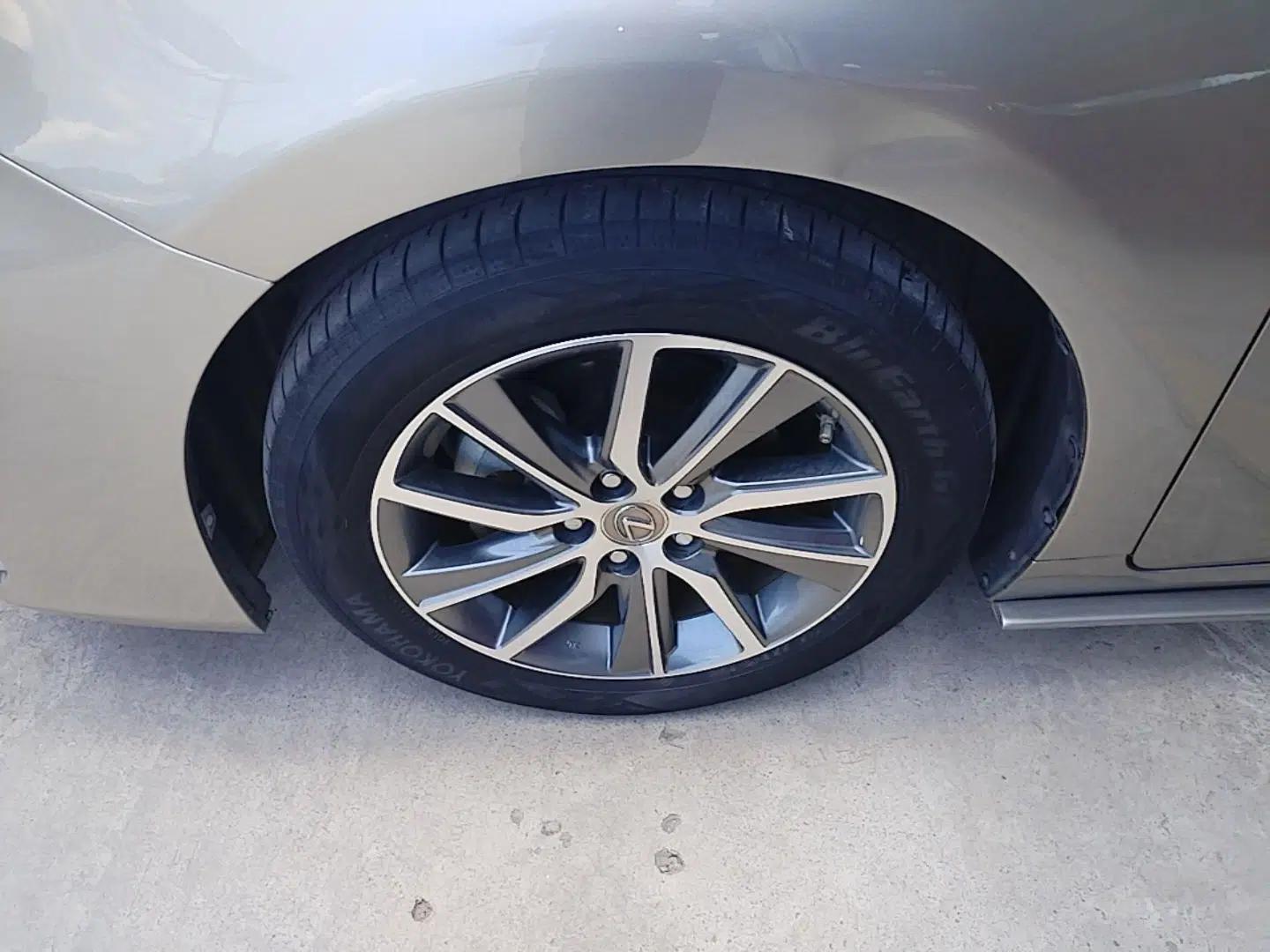 Lexus ES 2015 300h Comfort Edition — миниатюра 10