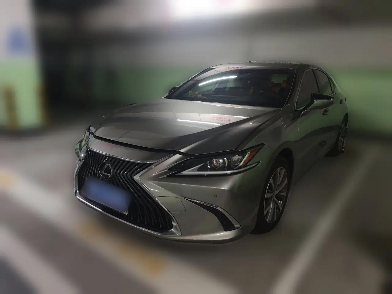 Lexus ES 2020 200 Excellence Edition — миниатюра 1