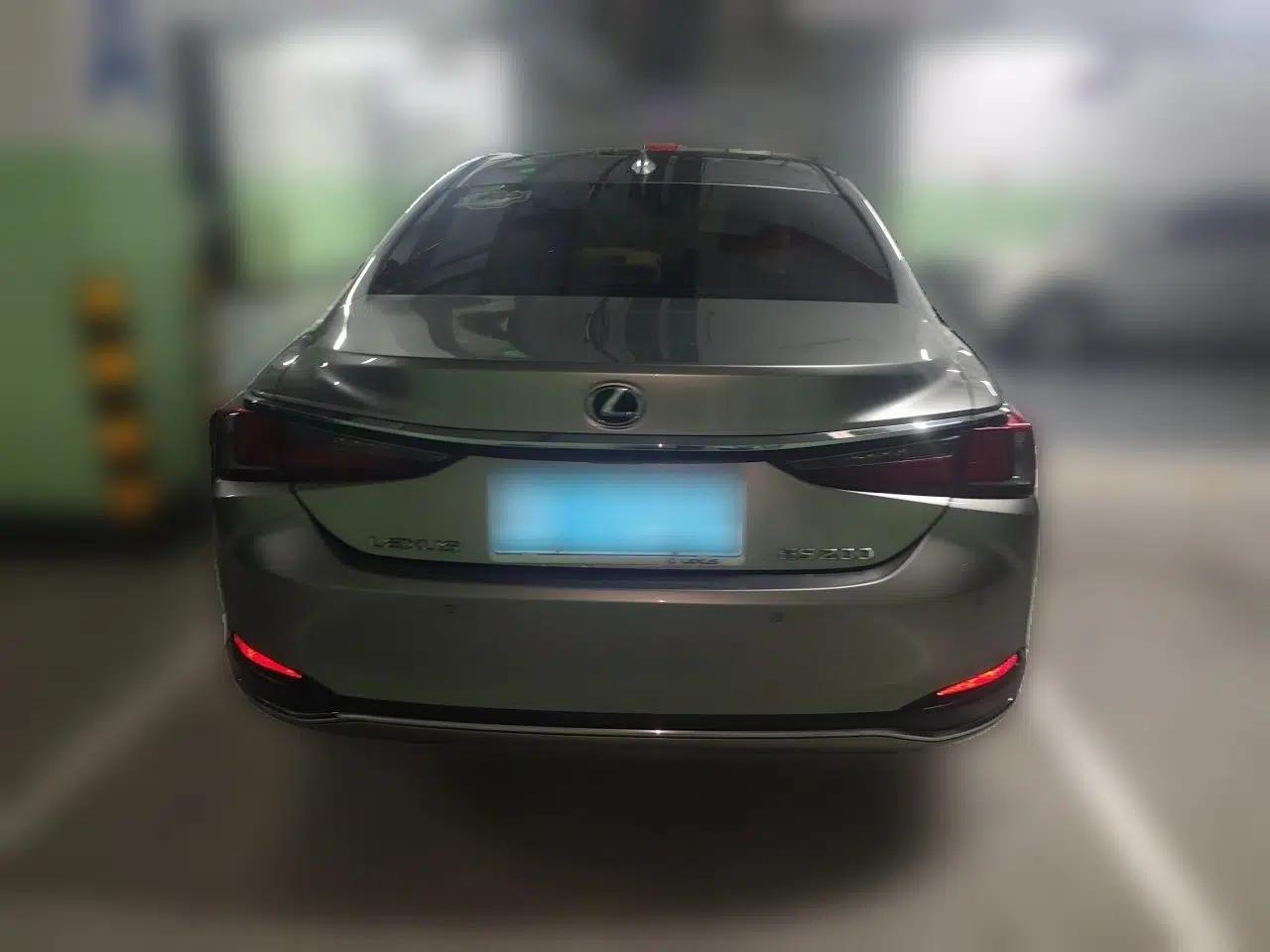 Lexus ES 2020 200 Excellence Edition — миниатюра 5