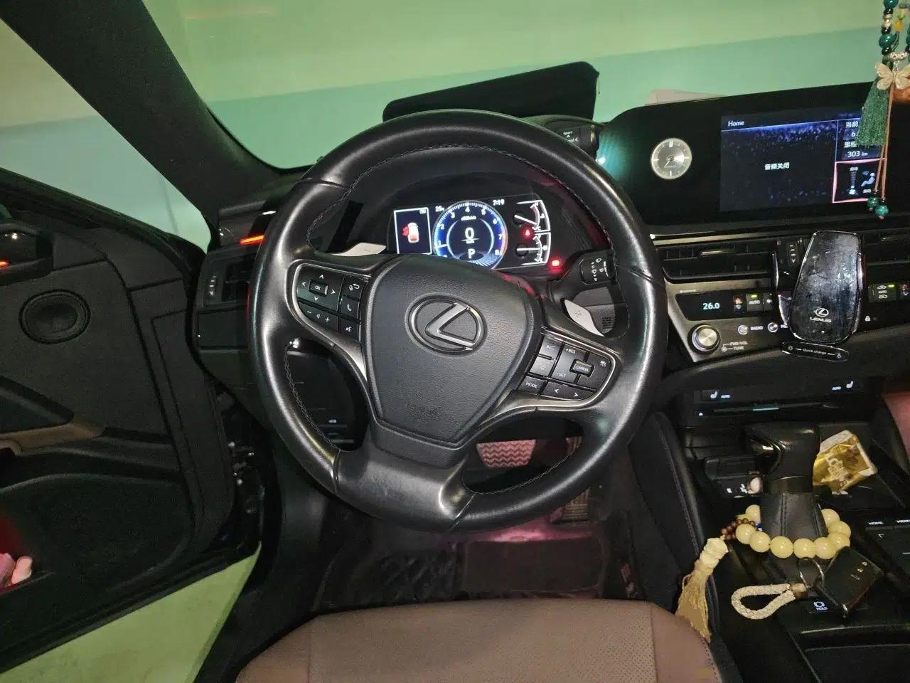 Lexus ES 2021 200 Excellence Edition — миниатюра 10