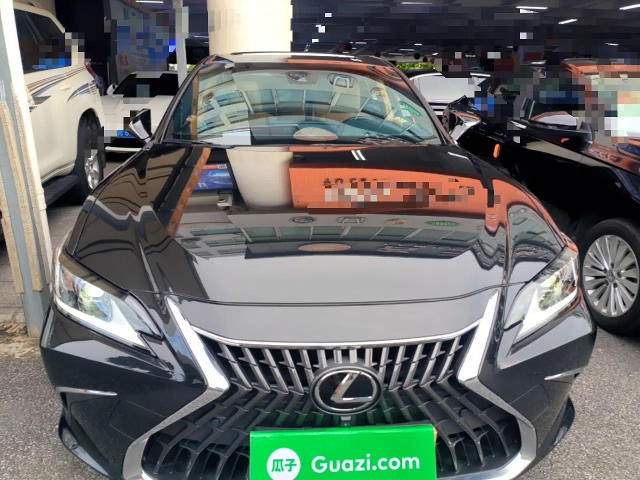 Lexus ES 2023 200 Excellence Edition — миниатюра 2
