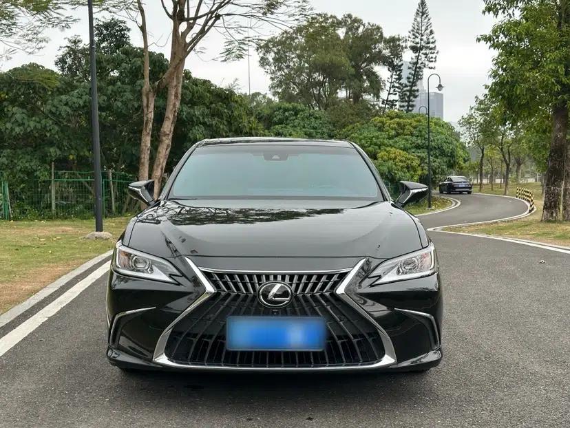 Lexus ES 2023 200 Excellence Edition — миниатюра 18