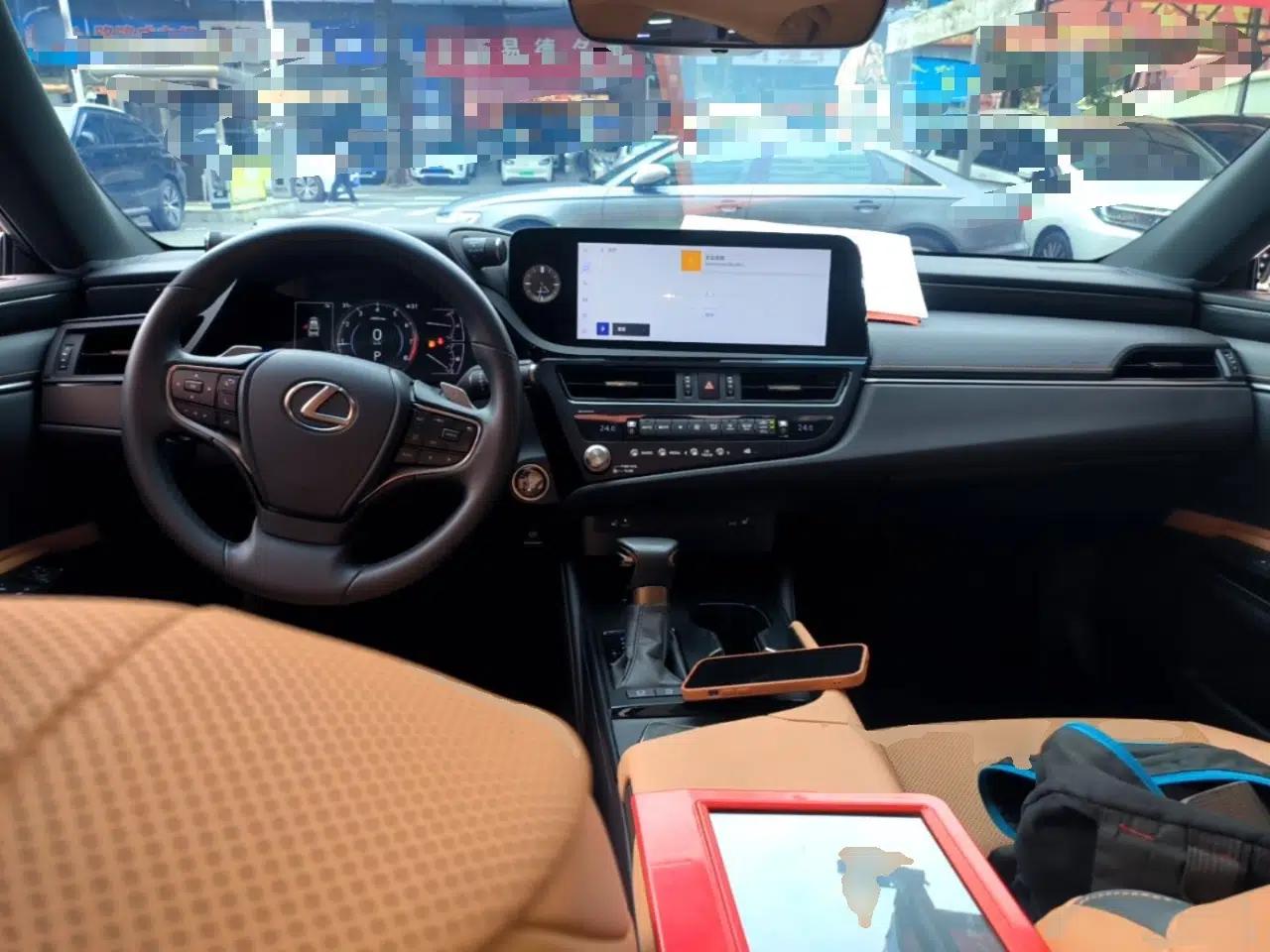 Lexus ES 2023 200 Excellence Edition — миниатюра 19