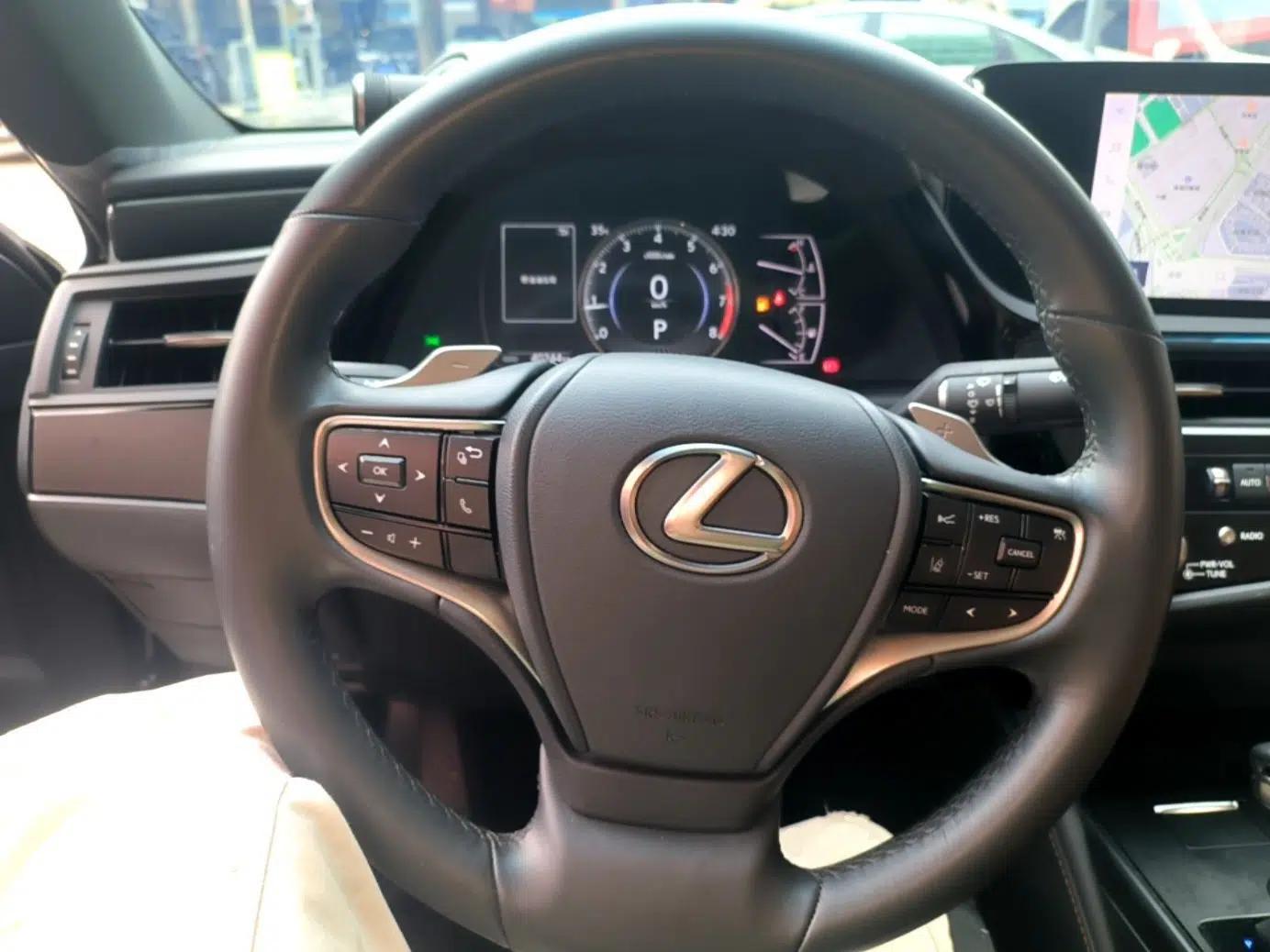 Lexus ES 2023 200 Excellence Edition — миниатюра 20