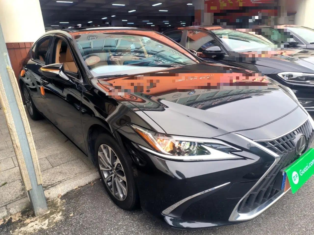 Lexus ES 2023 200 Excellence Edition — миниатюра 3