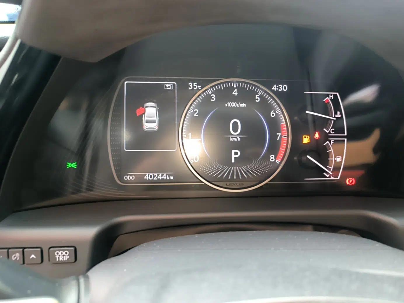 Lexus ES 2023 200 Excellence Edition — миниатюра 21