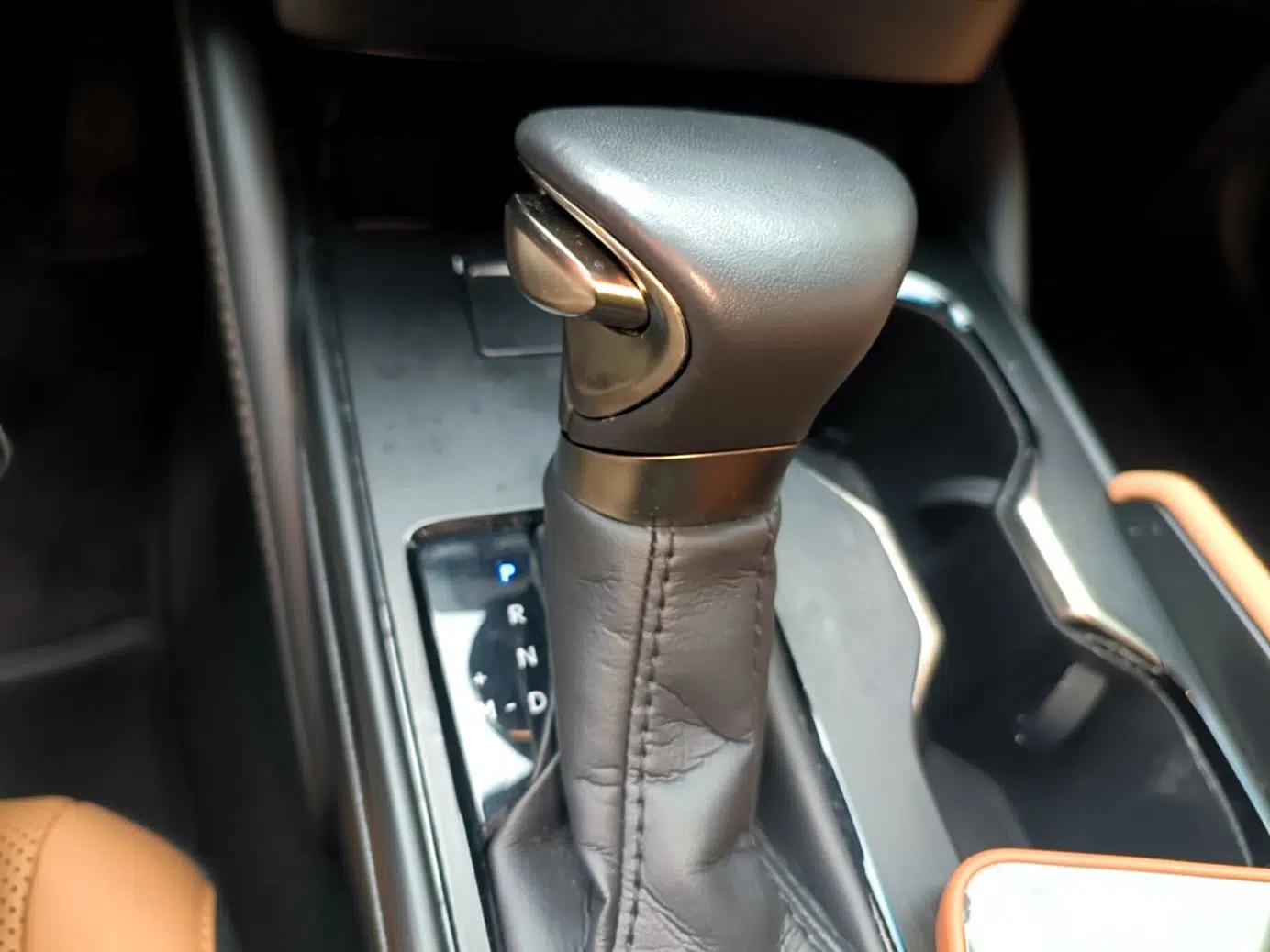 Lexus ES 2023 200 Excellence Edition — миниатюра 23