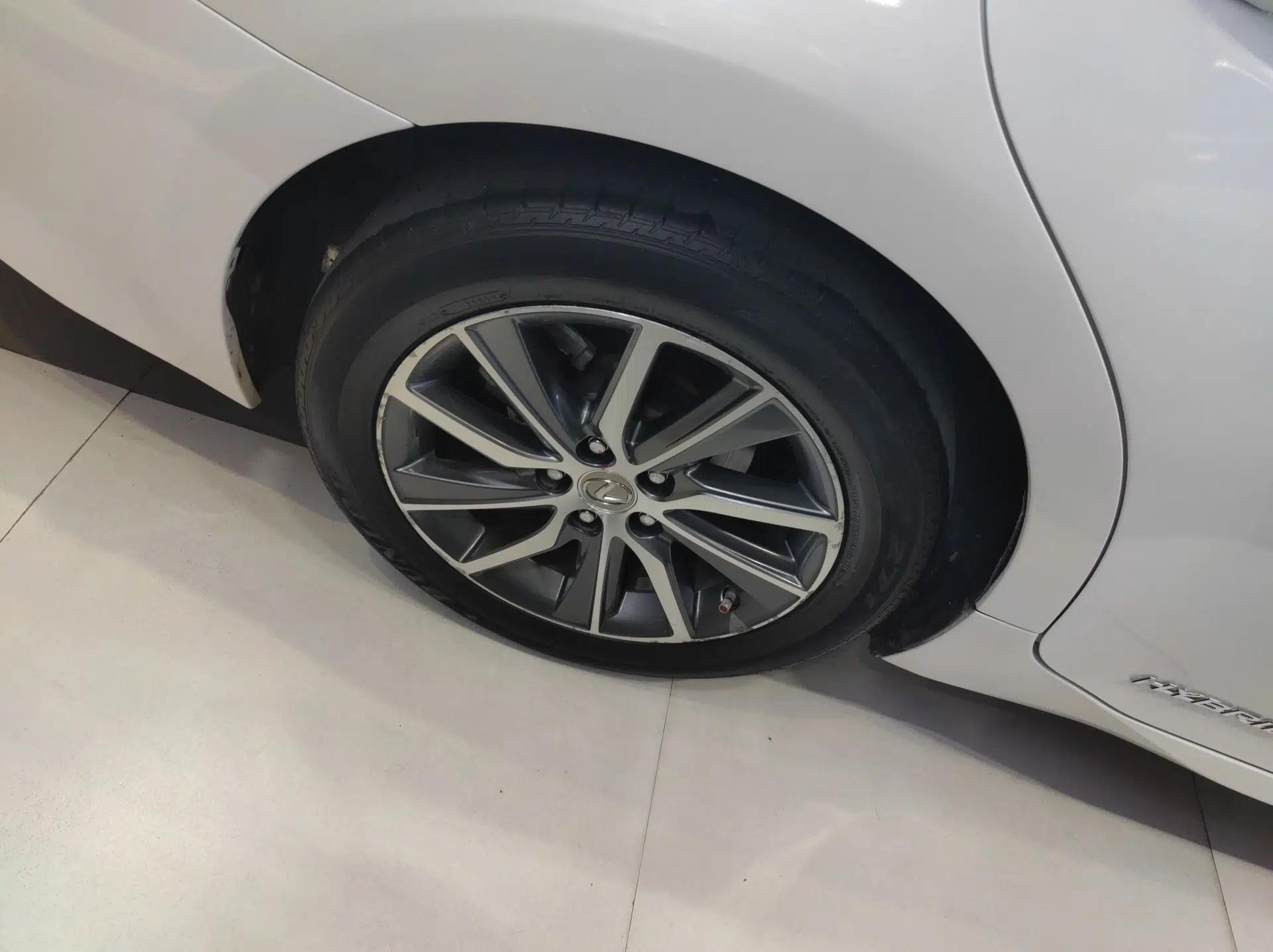 Lexus ES 2015 300h Comfort Edition — миниатюра 11