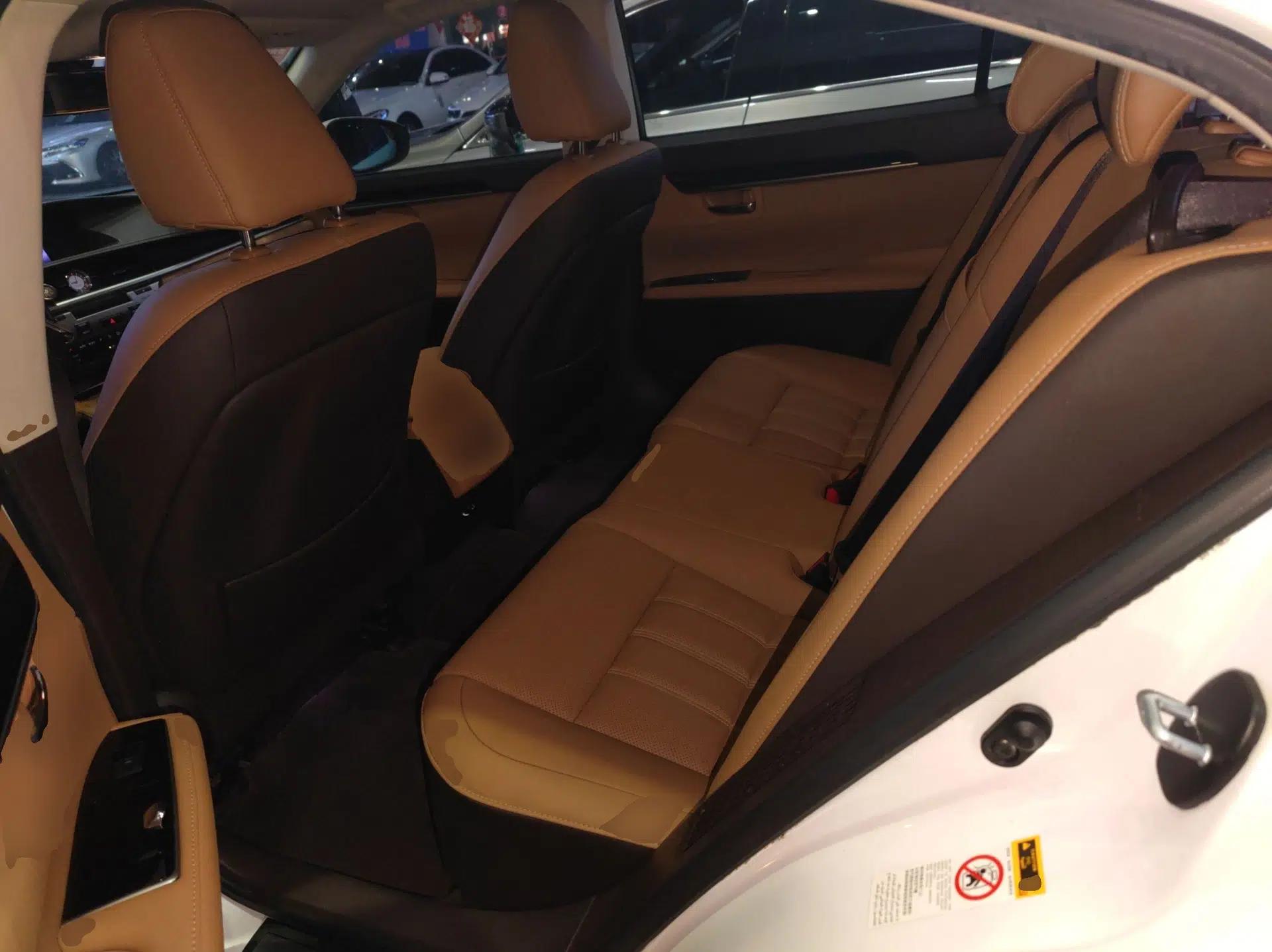 Lexus ES 2015 300h Comfort Edition — миниатюра 20