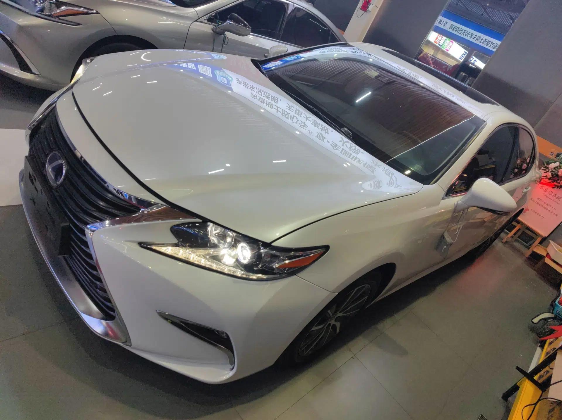 Lexus ES 2015 300h Comfort Edition — миниатюра 6