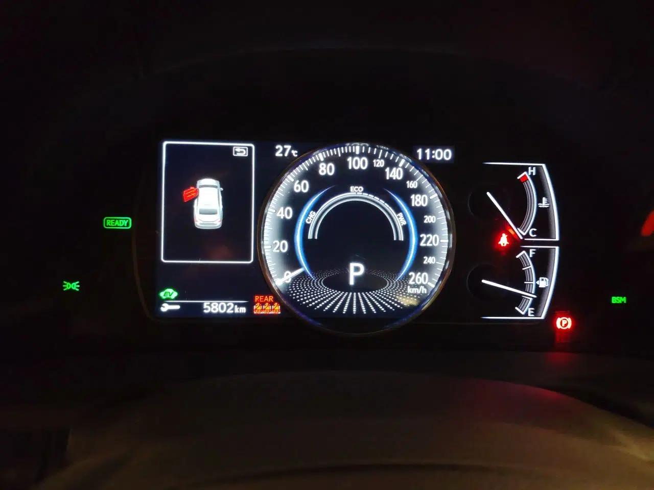 Lexus ES 2020 300h Premium Edition — миниатюра 11
