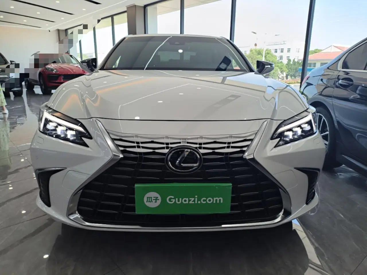 Lexus ES 2025 200 Premium Edition — миниатюра 2