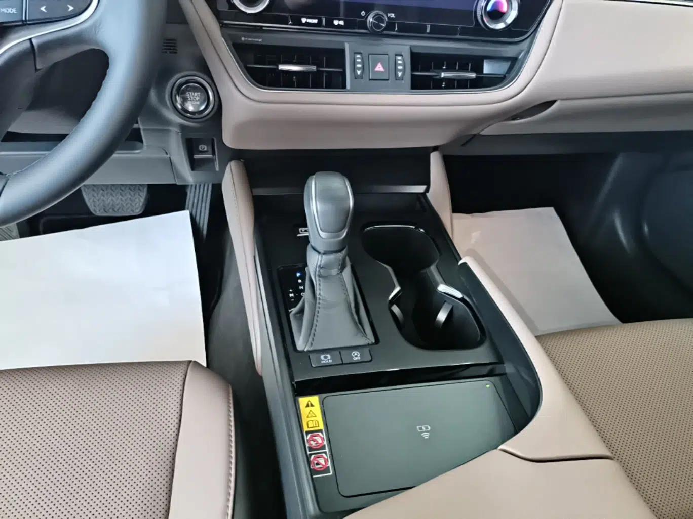 Lexus ES 2025 200 Premium Edition — миниатюра 16