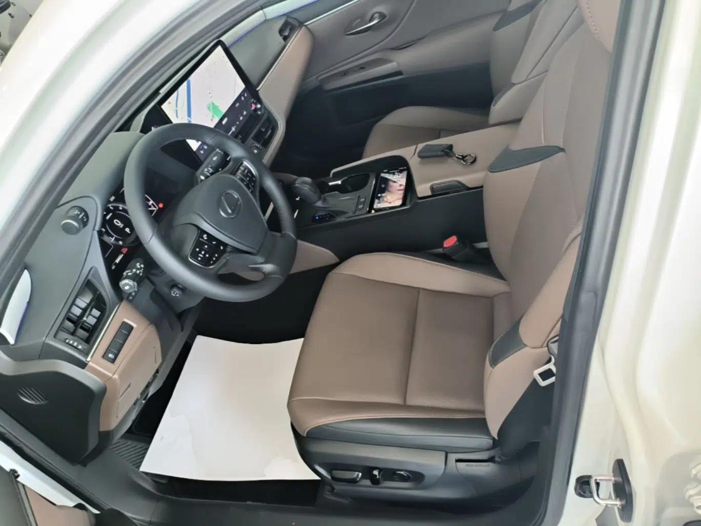 Lexus ES 2025 200 Premium Edition — миниатюра 17