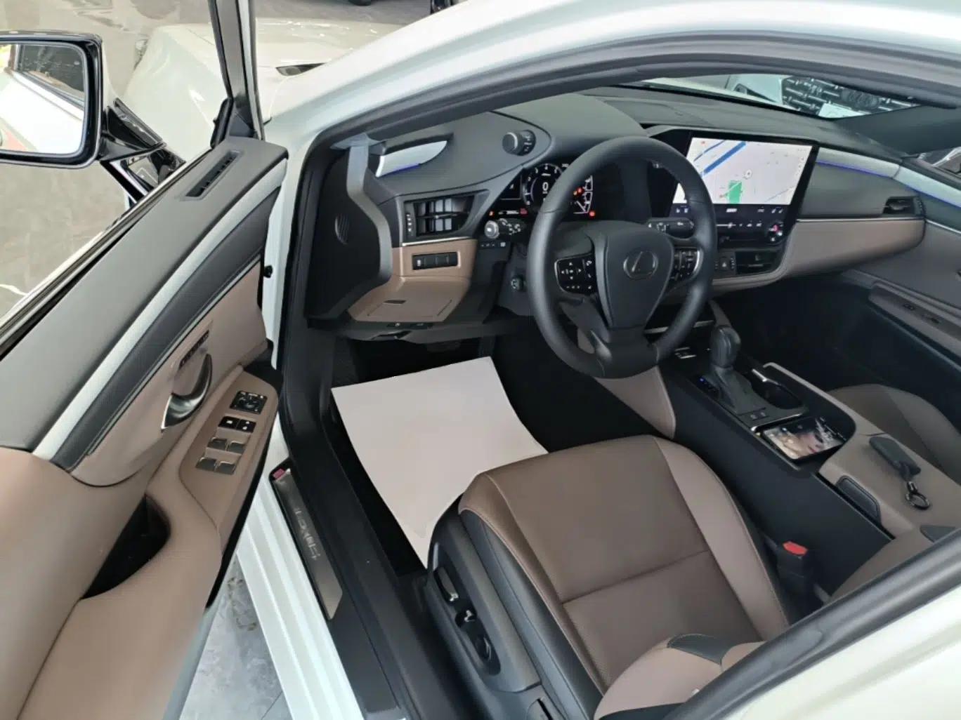 Lexus ES 2025 200 Premium Edition — миниатюра 18