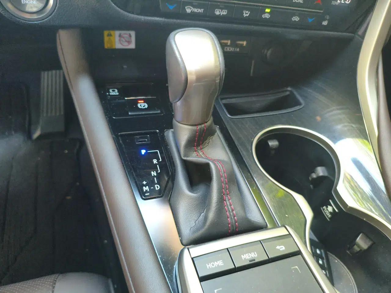 Lexus RX 2020 Facelifted 300 4x4 Elegant Edition — миниатюра 14
