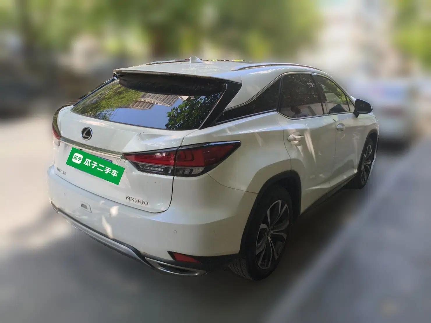 Lexus RX 2020 Facelifted 300 4x4 Elegant Edition — миниатюра 6
