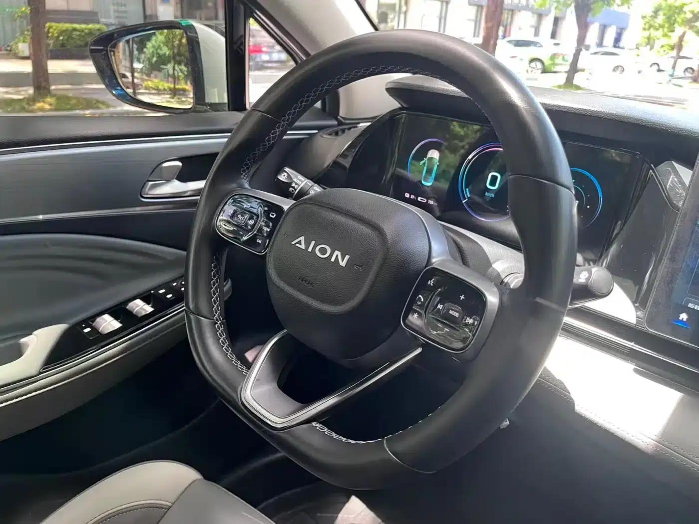 AION S Plus 2022 80 Tech Edition — миниатюра 4