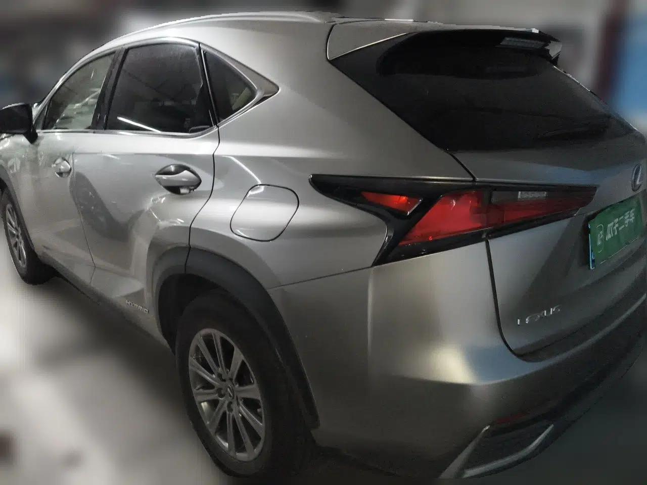 Lexus NX 2017 300h Front-Drive FENGSHANG Edition — миниатюра 4