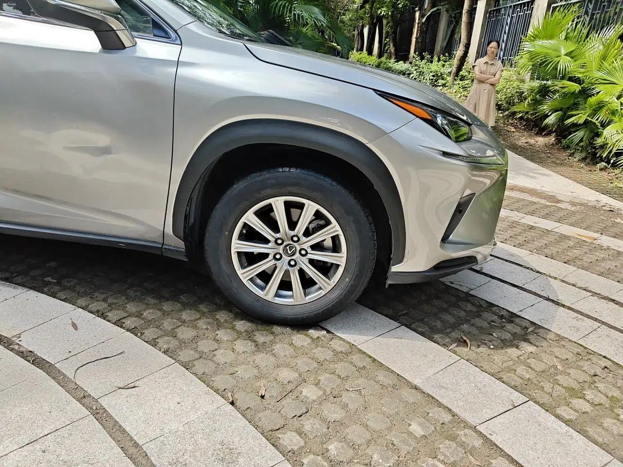 Lexus NX 2017 200 All-Wheel Drive Fēngshàng Edition — миниатюра 8