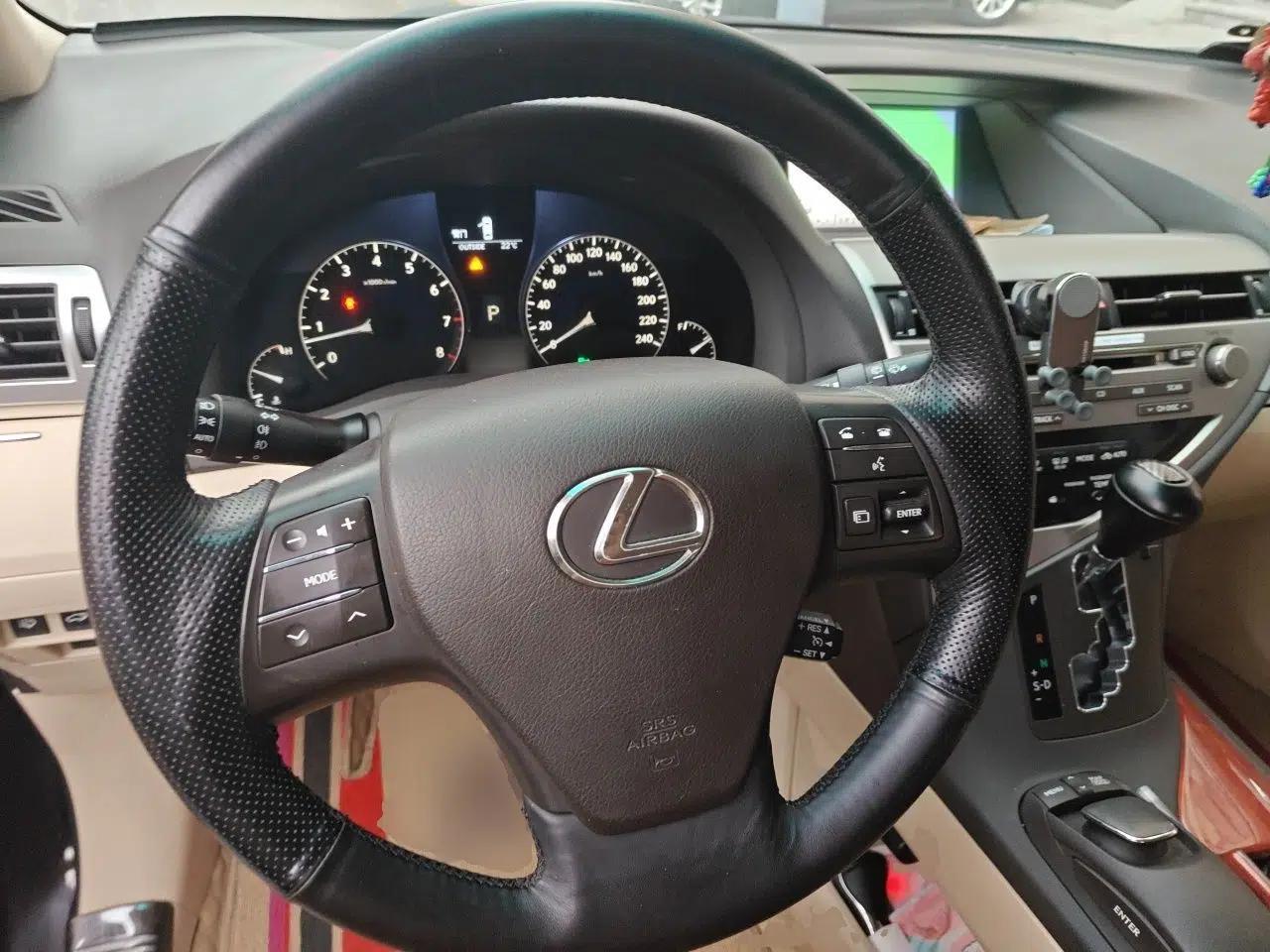 Lexus RX Classic 2011 270 Luxury Edition — миниатюра 10