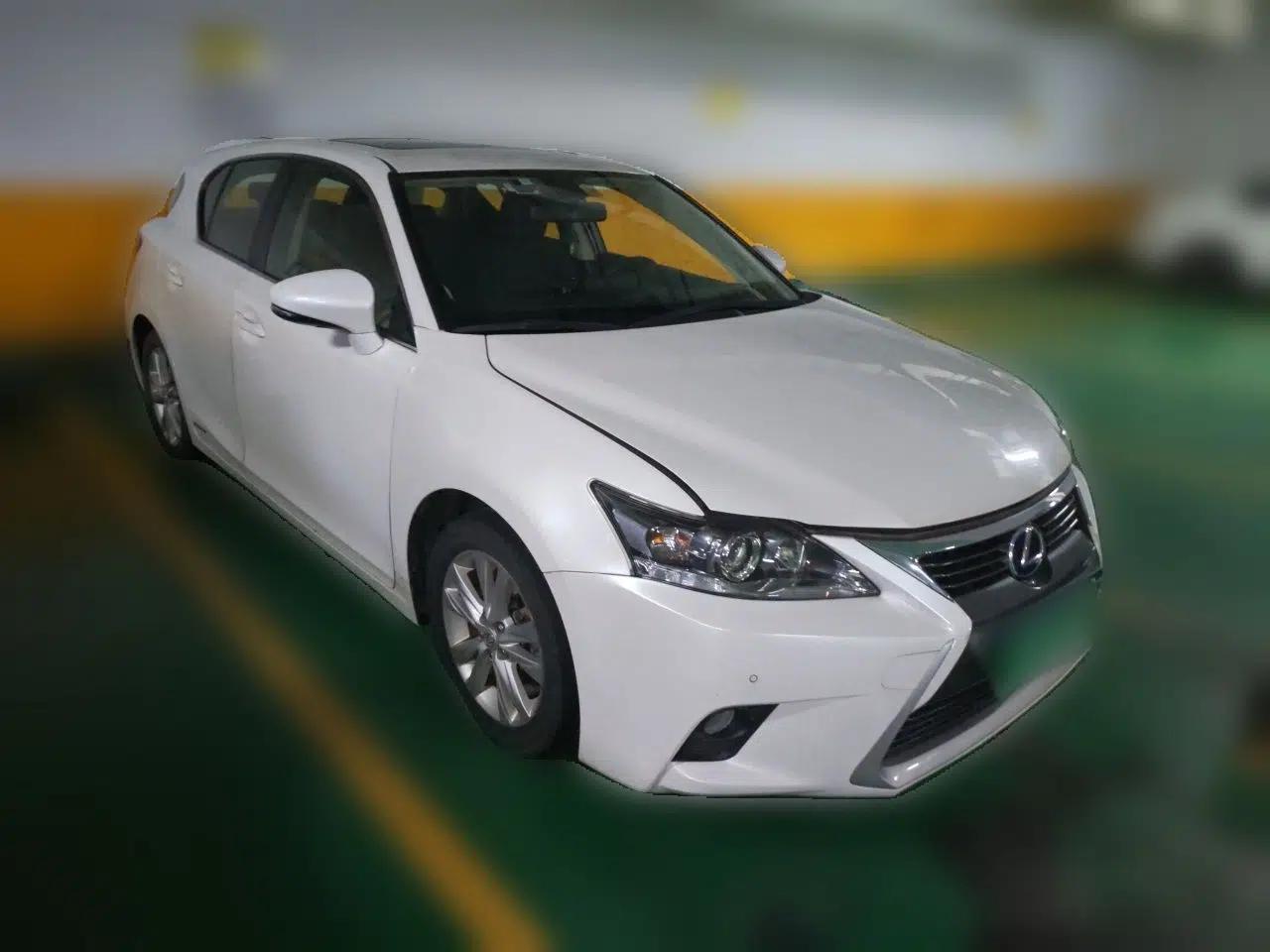 Lexus CT 2014 CT200h Comfort Edition Monochrome — миниатюра 3