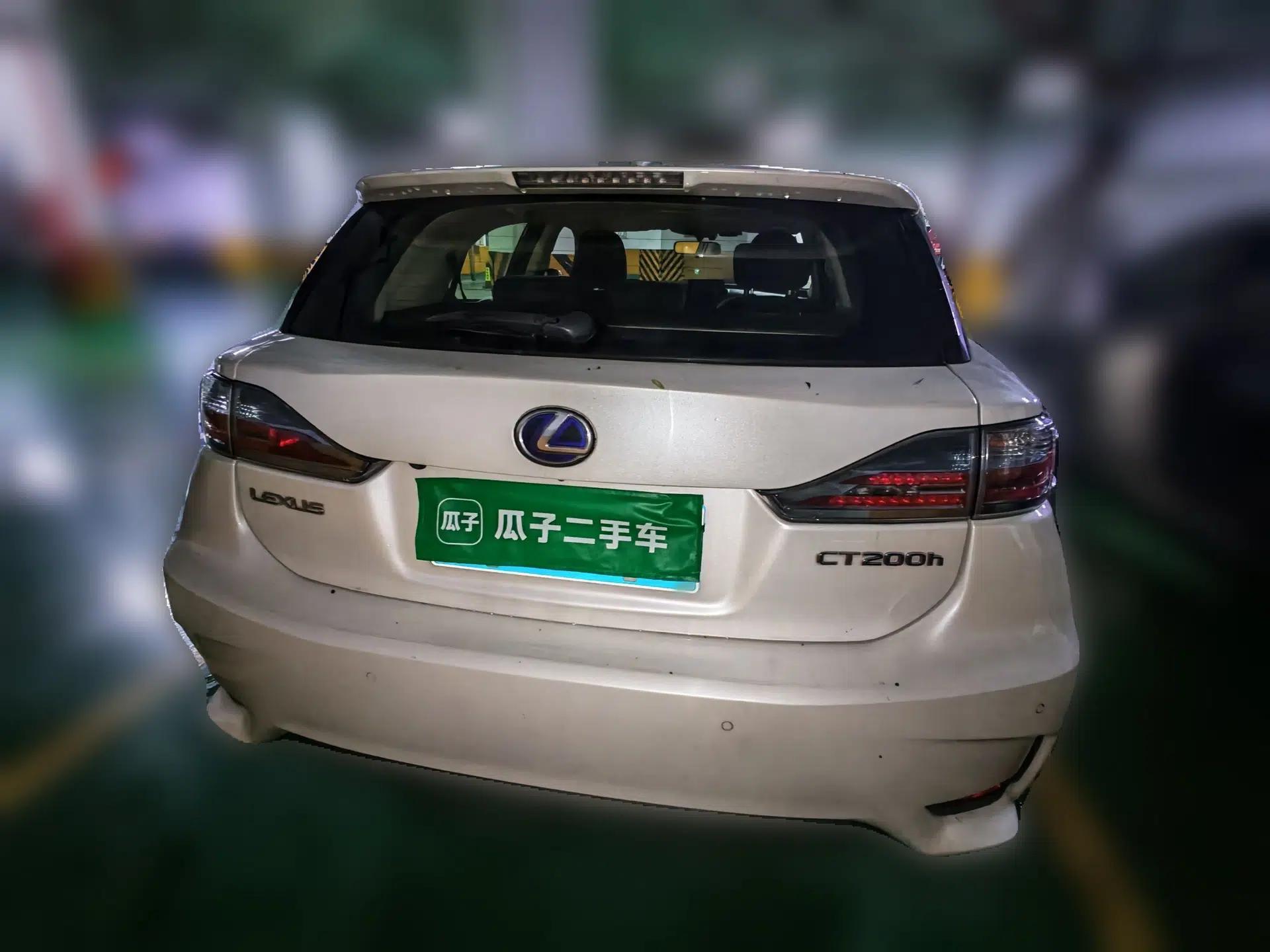 Lexus CT 2014 CT200h Comfort Edition Monochrome — миниатюра 5