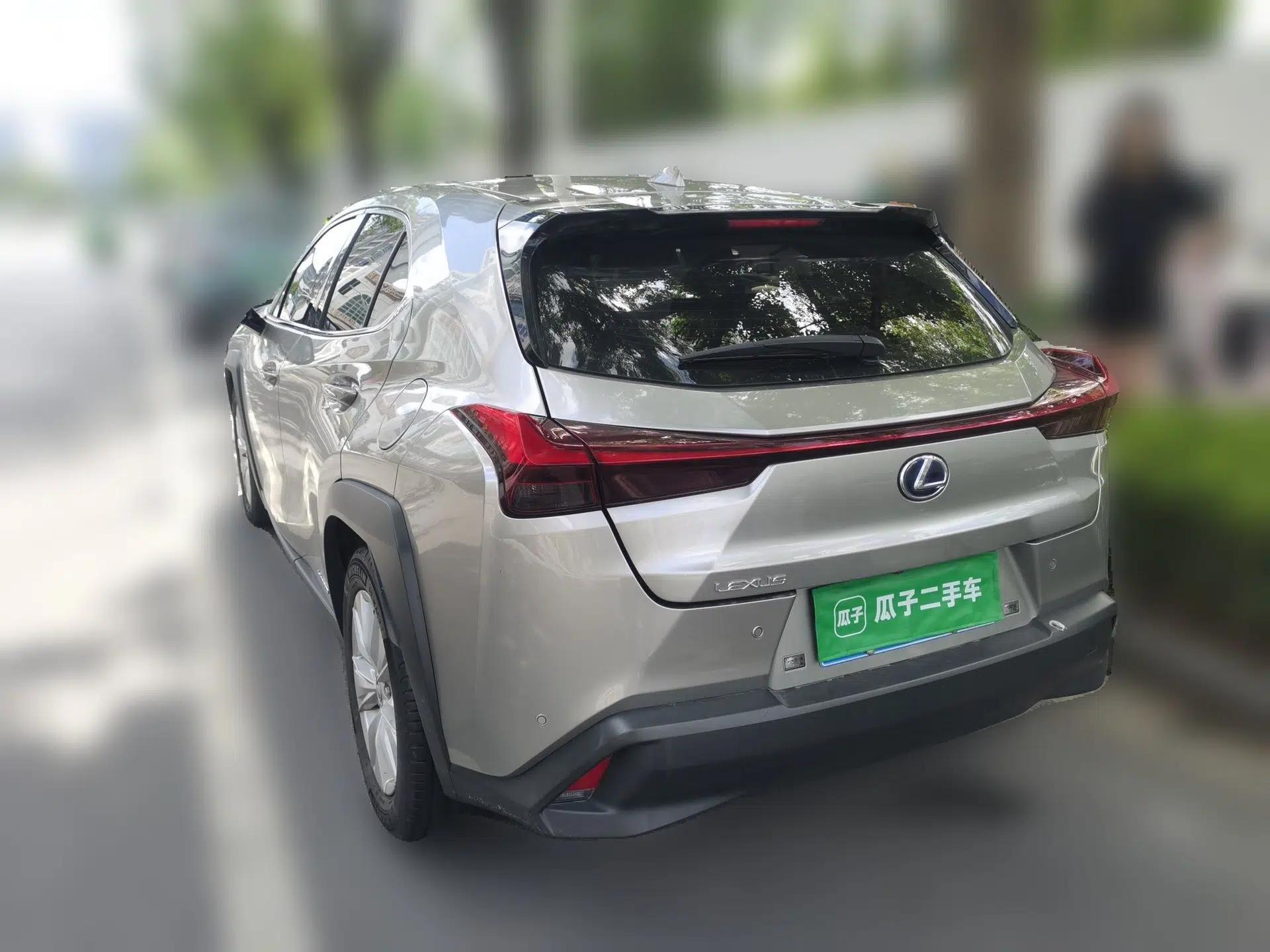 Lexus UX 2020 260h Explore & Adventure Edition — миниатюра 4