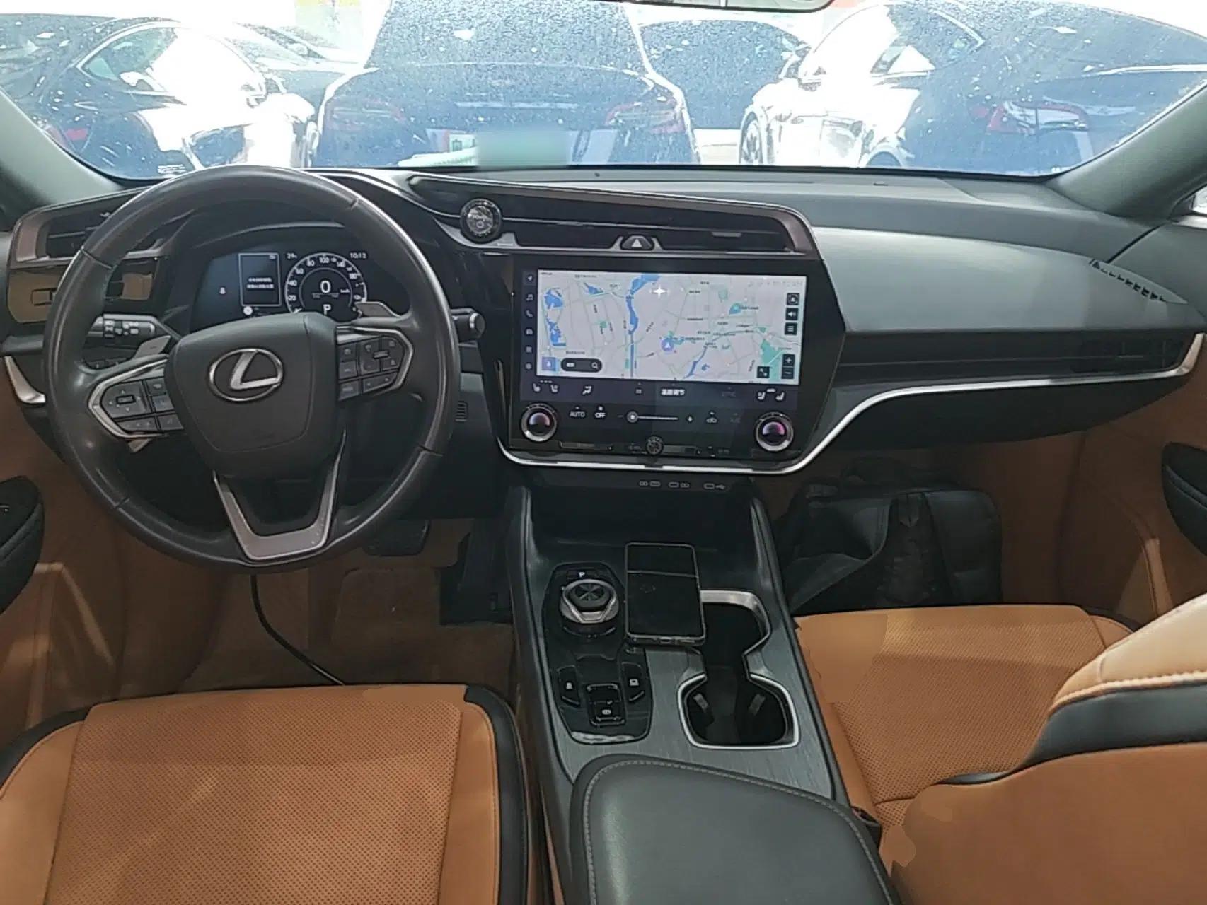 Lexus RZ 2023 450e All-Wheel Drive Luxury Edition — миниатюра 17