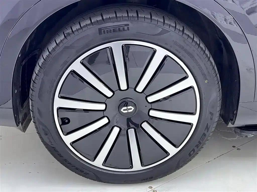 Wenjie M9 2024 Range Extended Max Edition 52kWh 6-Seater — миниатюра 11