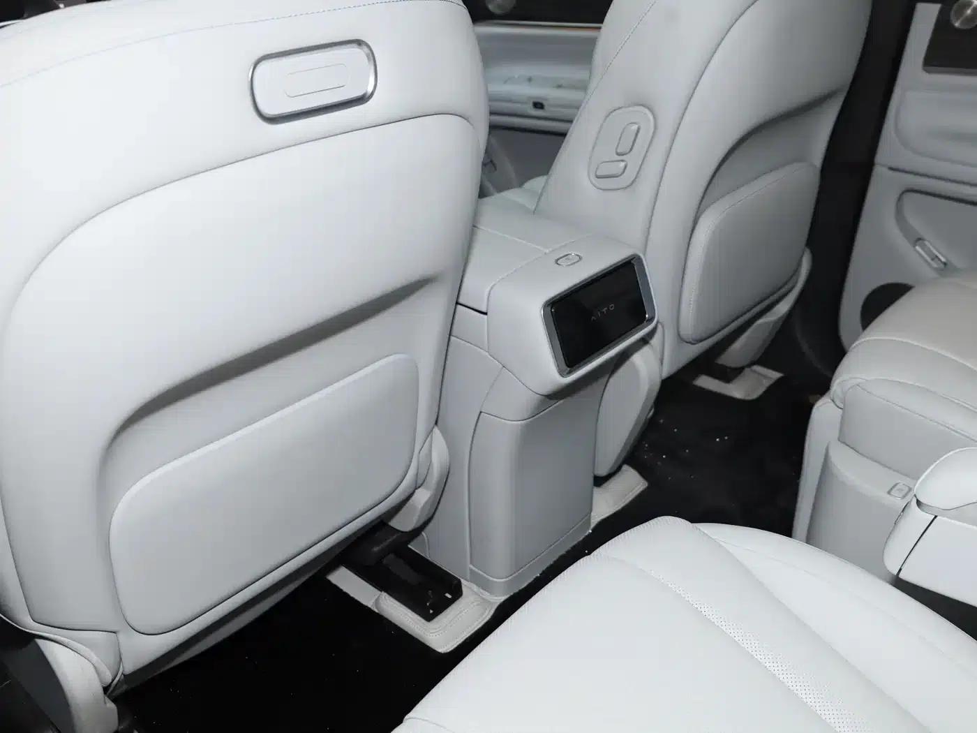 Wenjie M9 2025 Ultra Extended Range Edition 52kWh 6-Seat Version (192-line LiDAR) — миниатюра 24