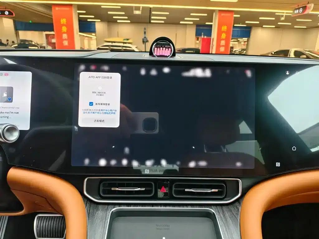 Wenjie M9 2025 Ultra Extended Range Edition 52kWh 6-Seat Version (192-line LiDAR) — миниатюра 11