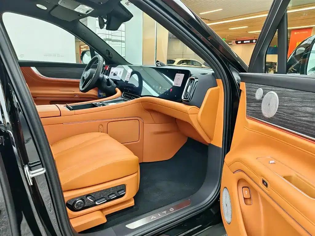 Wenjie M9 2025 Ultra Extended Range Edition 52kWh 6-Seat Version (192-line LiDAR) — миниатюра 18