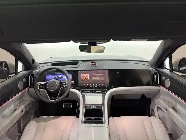 Wenjie M9 2024 Range Extended Ultra Edition 42kWh 6-Seater — миниатюра 9