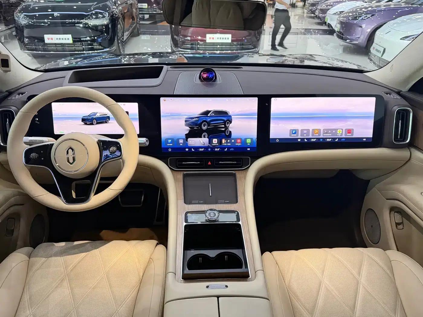 Wenjie M9 2025 Ultra Extended Range Edition 52kWh 6-Seat Version (192-line LiDAR) — миниатюра 12