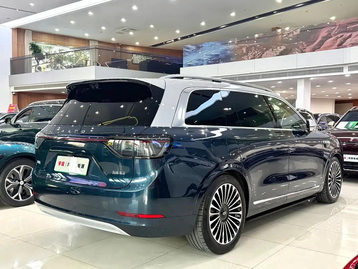 Wenjie M9 2025 Ultra Extended Range Edition 52kWh 6-Seat Version (192-line LiDAR) — миниатюра 18