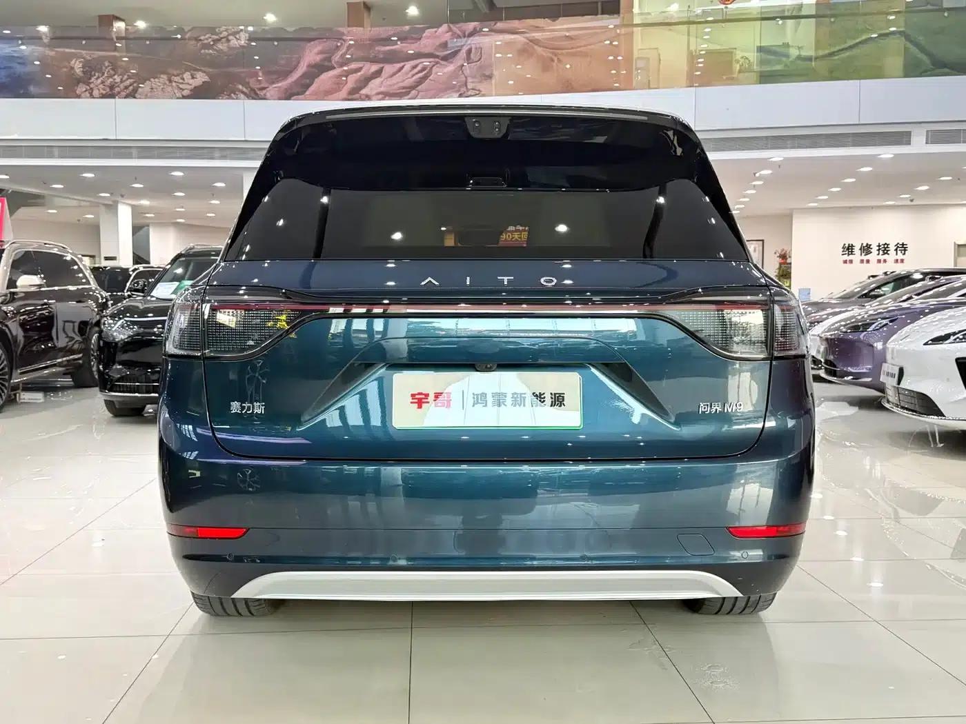 Wenjie M9 2025 Ultra Extended Range Edition 52kWh 6-Seat Version (192-line LiDAR) — миниатюра 19