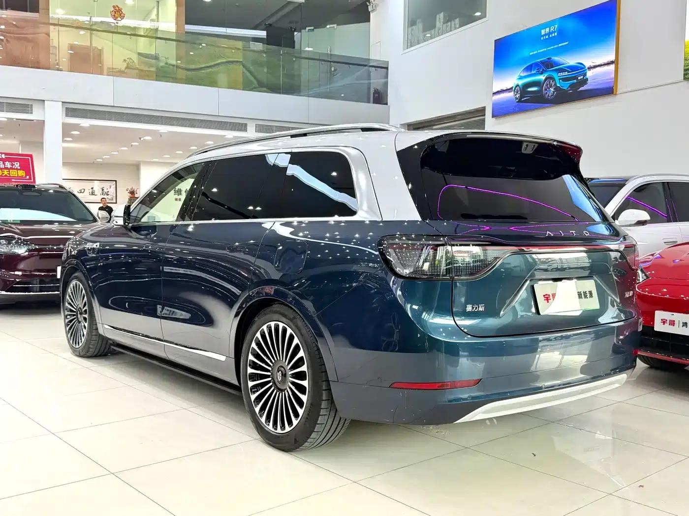 Wenjie M9 2025 Ultra Extended Range Edition 52kWh 6-Seat Version (192-line LiDAR) — миниатюра 20
