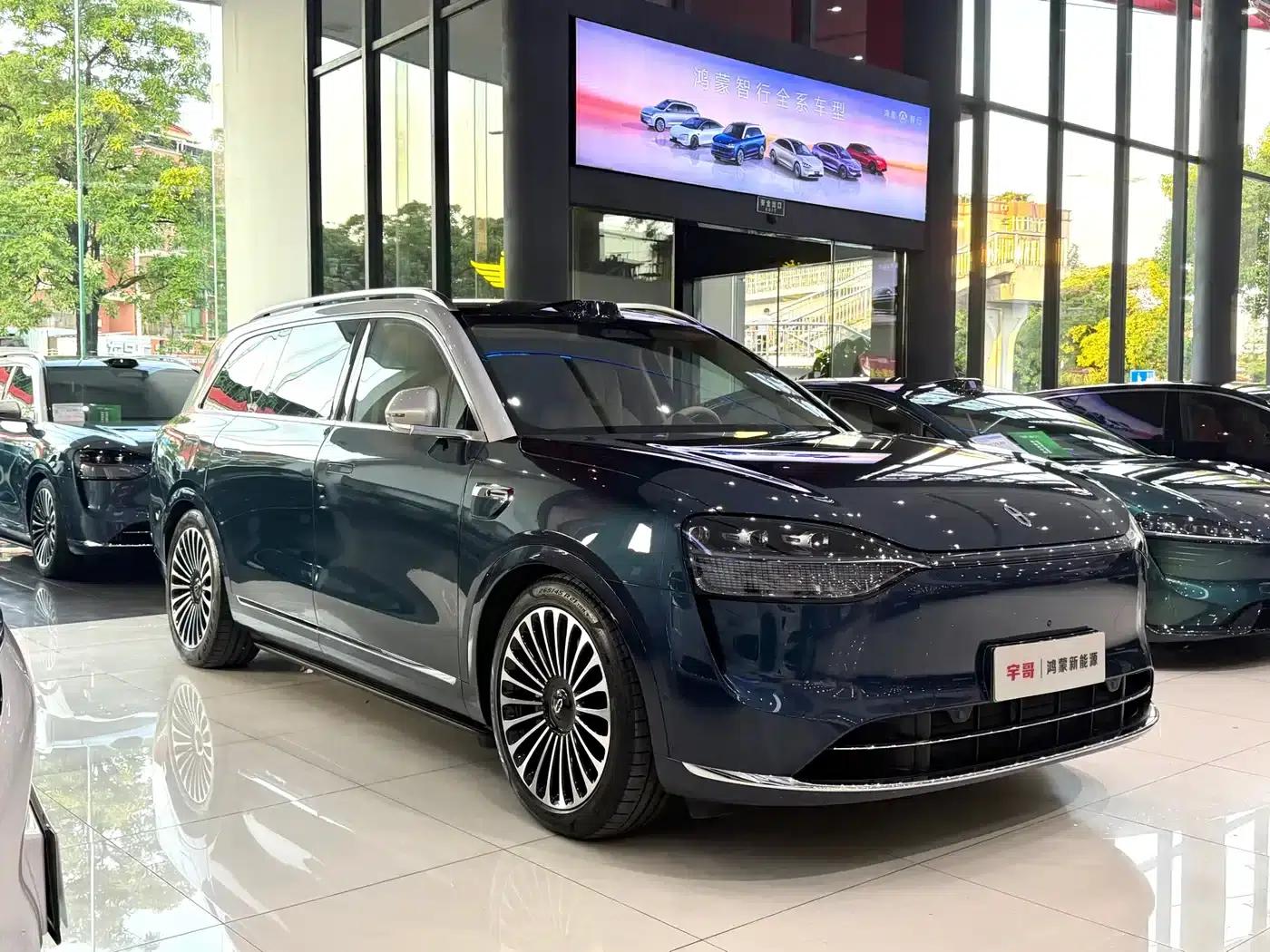 Wenjie M9 2025 Ultra Extended Range Edition 52kWh 6-Seat Version (192-line LiDAR) — миниатюра 3